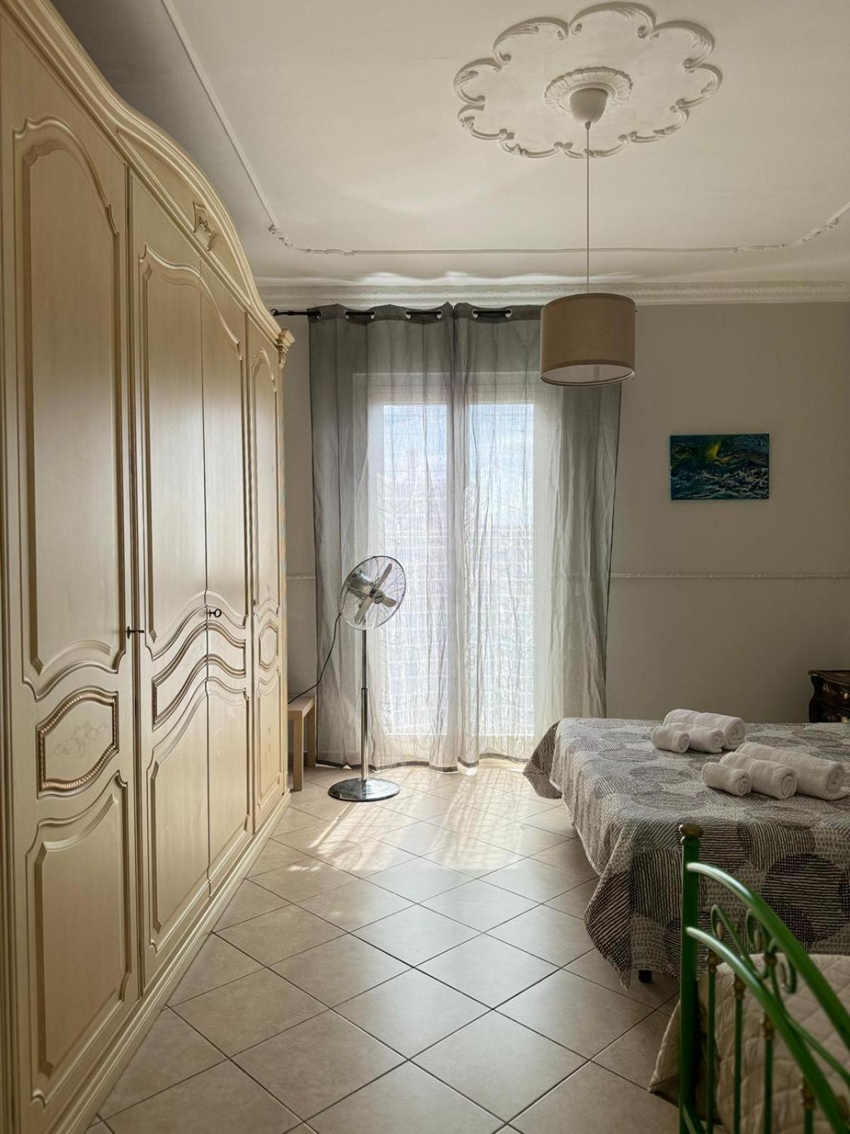 La Casa Del Mulino Appartement Catánia Buitenkant foto